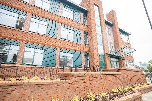 Grand & Elegant Apt Slough By Opulent