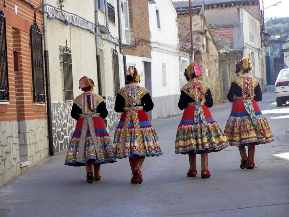 El Huesped Del Sevillano