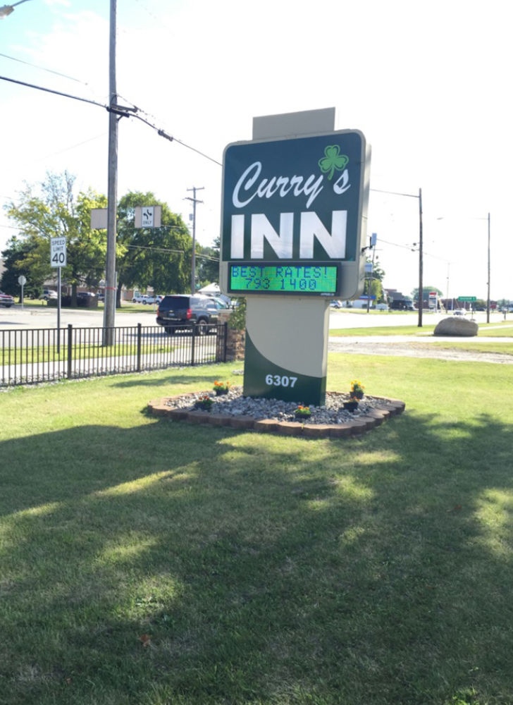 Currys Motel Saginaw