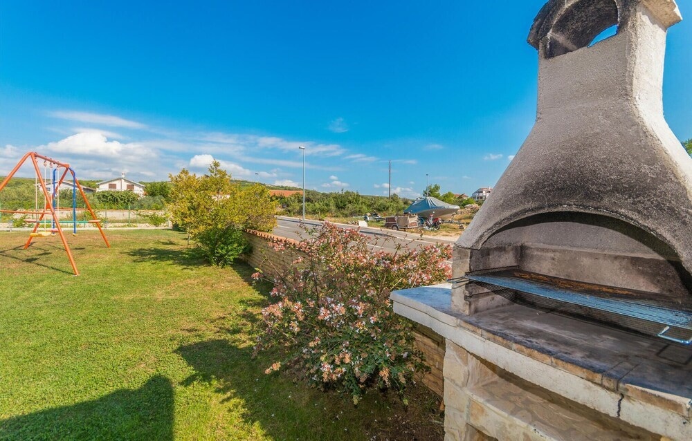 Awesome Home In Turanj With 8 Bedrooms, Wifi And Heated Swimming Pool