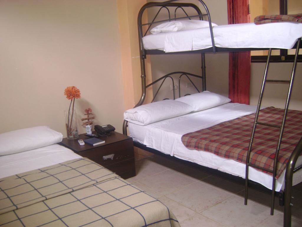 Hostal Humpback Internacional