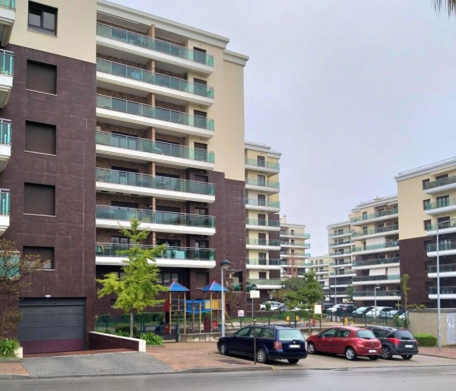 Apartment With 2 Bedrooms in Sacavem, With Furnished Balcony and Wifi