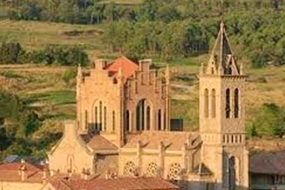 House With 4 Bedrooms In Gironella, With Wonderful Mountain View, Furn