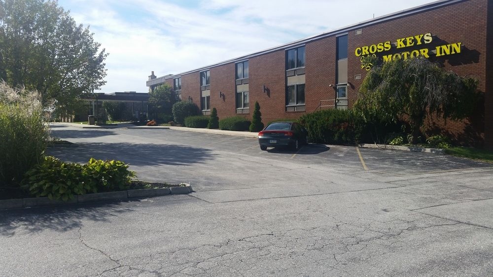 Cross Keys Motor Inn