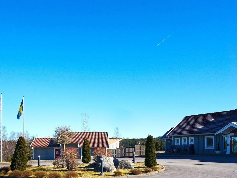 8 Person Holiday Home In Hok