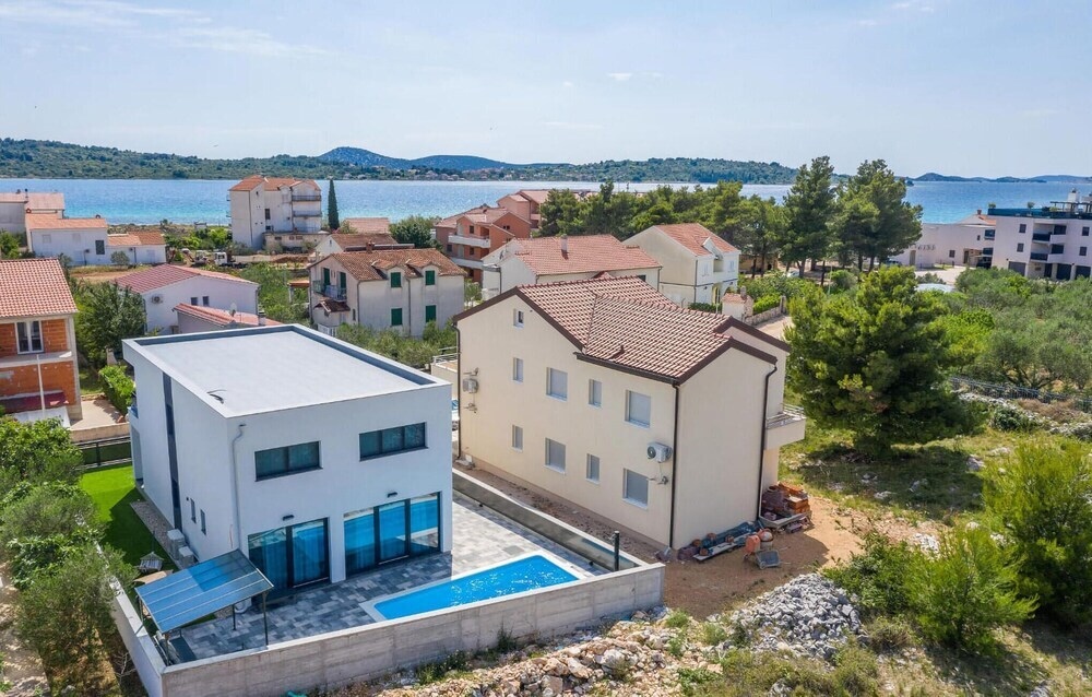 Beautiful Home In Srima With Outdoor Swimming Pool, Wifi And 4 Bedrooms