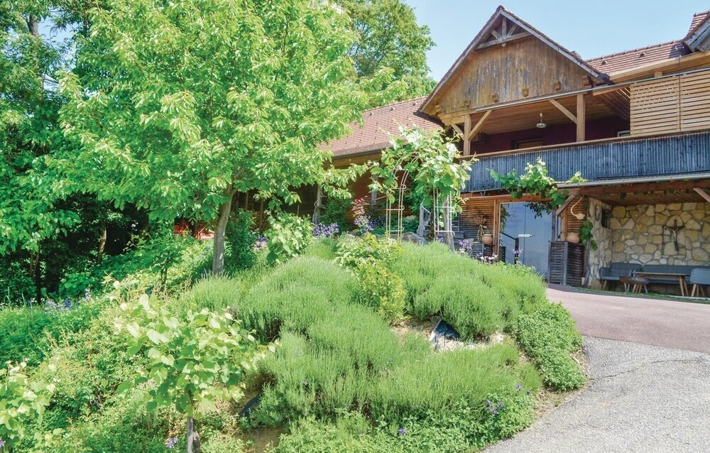 Awesome Home In Breitenfeld With 2 Bedrooms, Wifi And Outdoor Swimming Pool