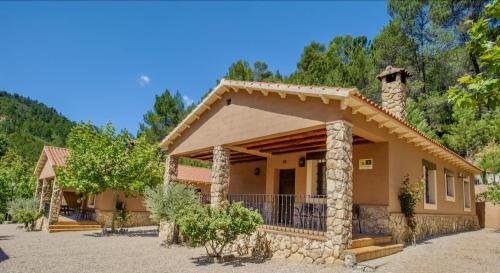 Casas Rurales Batan Rio Tus