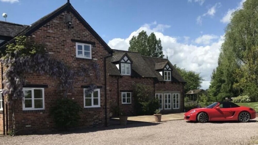 Character Farmhouse In The Heart Of Cheshire