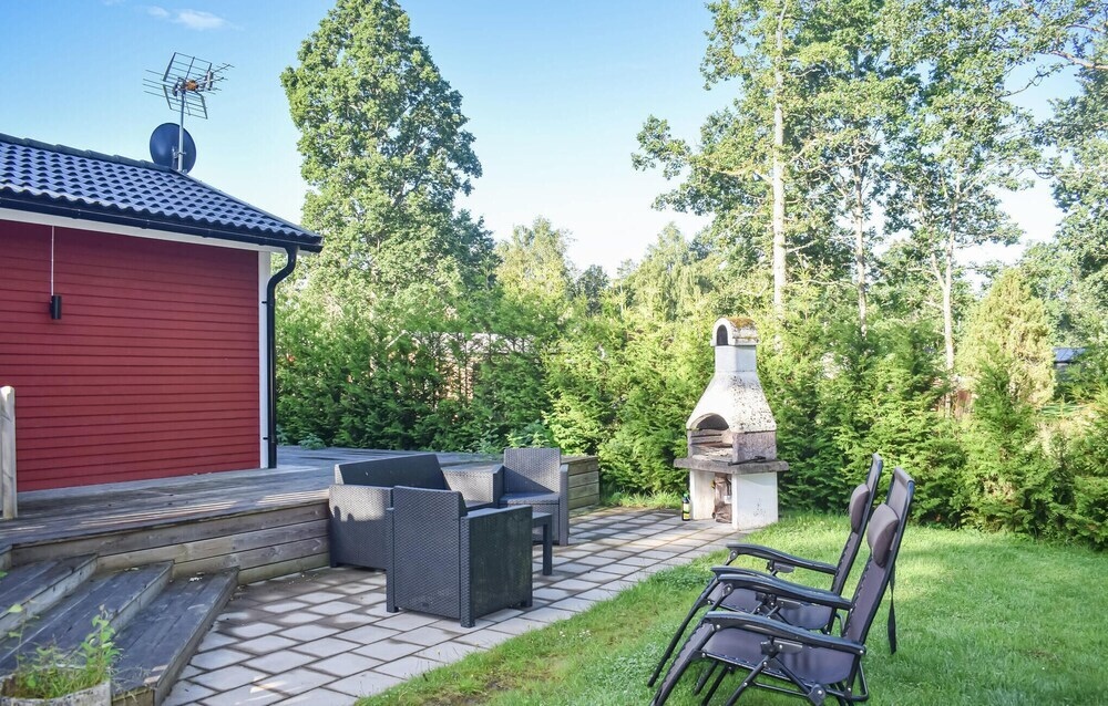 Awesome Home In Ljungby With 2 Bedrooms, Sauna And Wifi