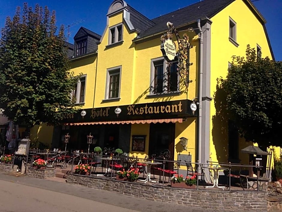 Herres Restaurant & Hotel