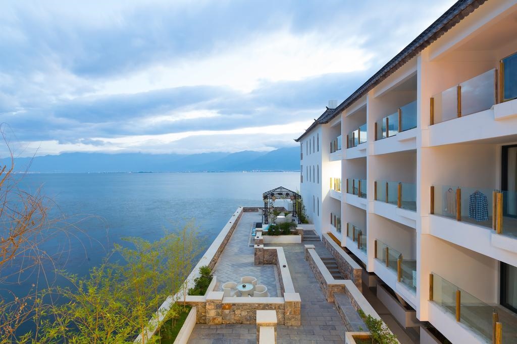 Dali Sealily Erhai Peninsula Honeymoon Boutique Hotel