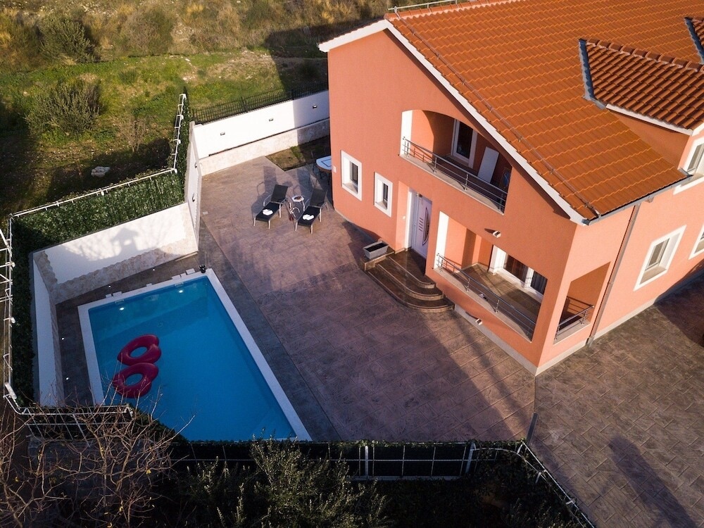 Holiday House Klaric