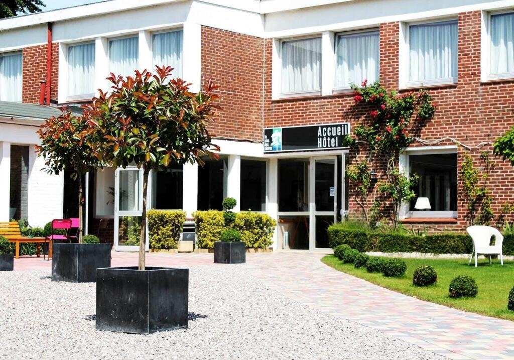 Hotel - Restaurant Le Clos des Cedres