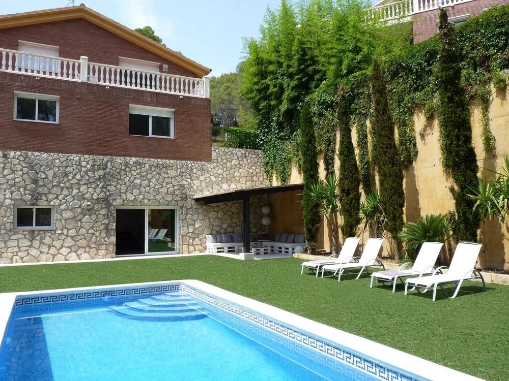 House With 4 Bedrooms in Olivella, With Wonderful Mountain View, Priva