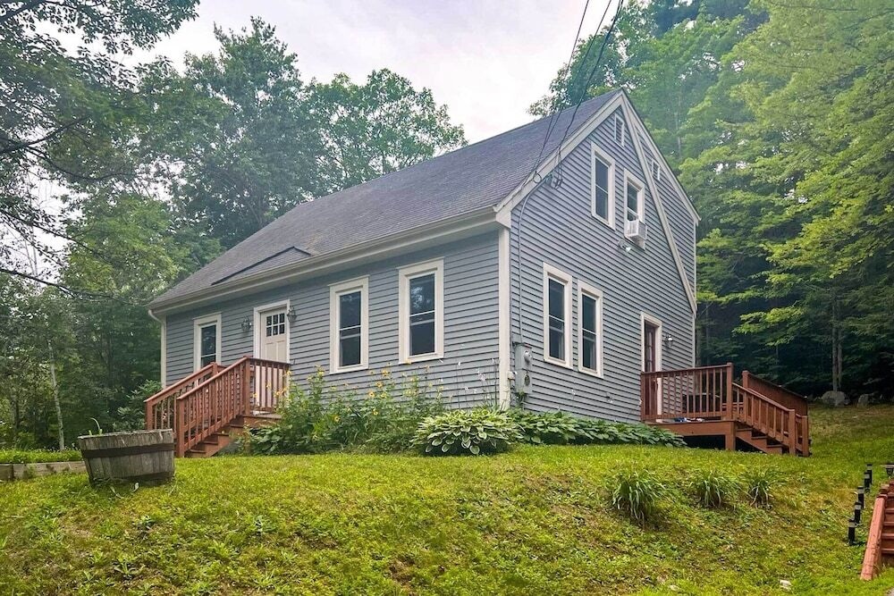 Gilford Home W/ Forest View, By Lake Winnepesaukee