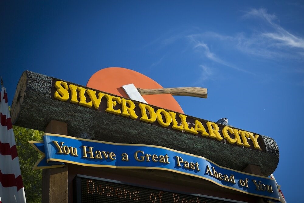 Grey Moose Lodge 2 Bedroom Cabin