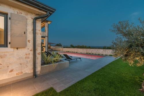 Exclusive Living Villas