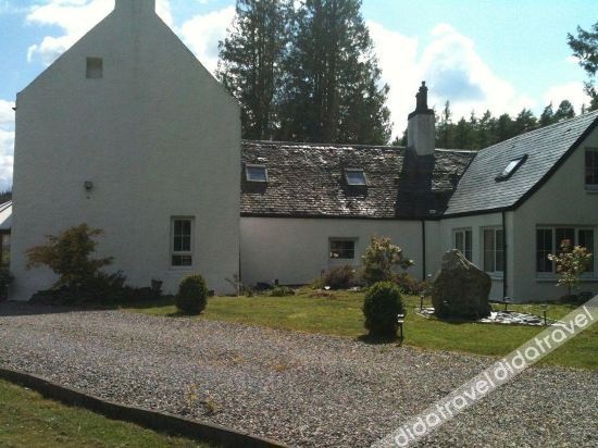 Auchterawe Country House