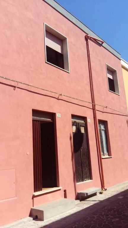 Apartment With 3 Bedrooms In Solarussa - 15 Km From The Beach