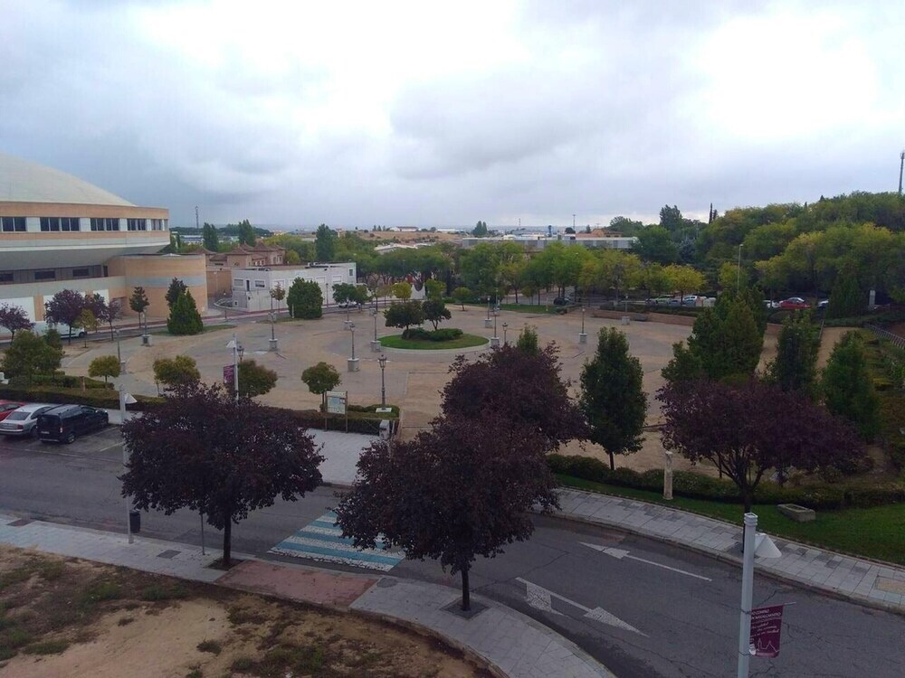 Apartment With 3 Bedrooms in Navalcarnero, With Furnished Garden and Wifi Near the Slopes