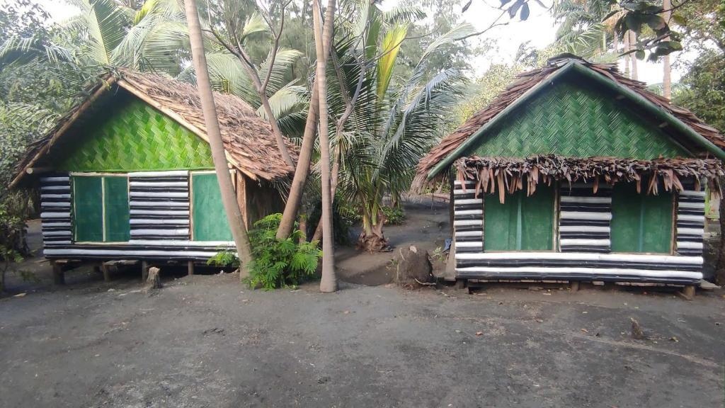 Jungle Oasis Bungalows