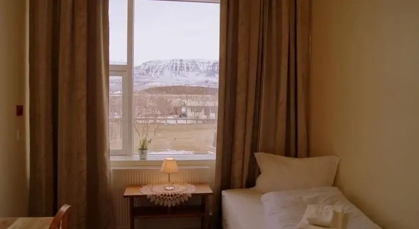 Steinsstadir Guesthouse