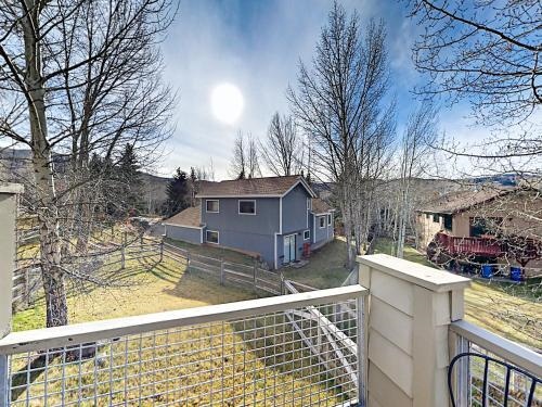 22 Wellington Lane Townhouse Unit 4