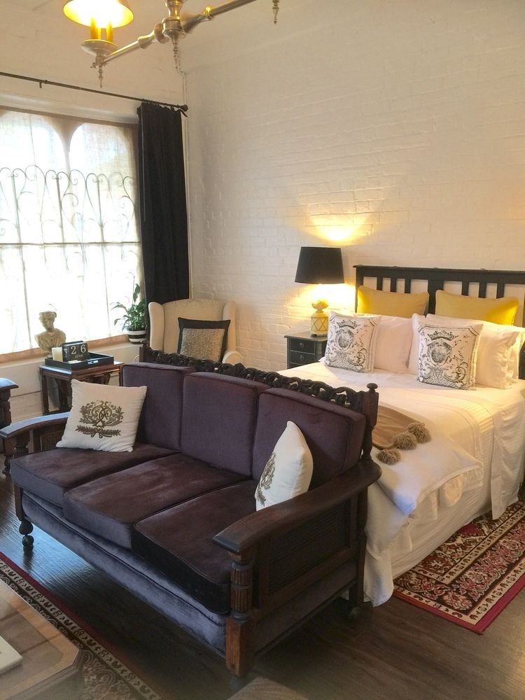Chiltern Cottage and Indigo Suite