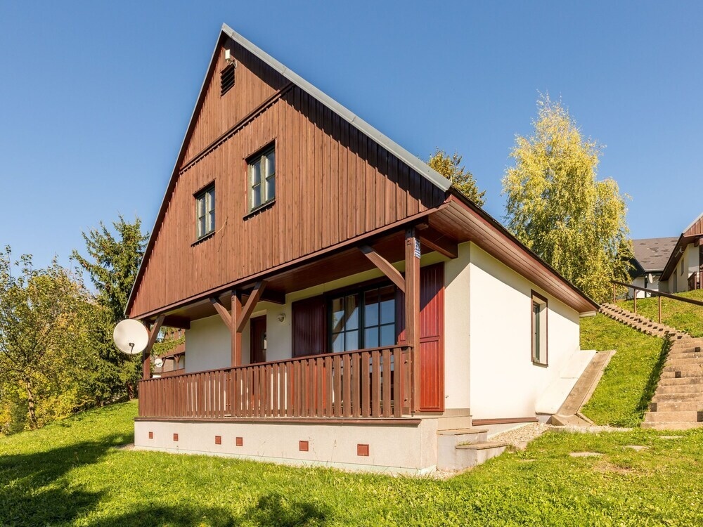 Holiday Hill 29 Ern D L