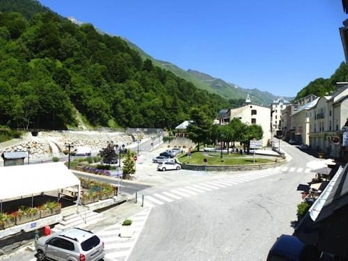 Apartment Appartement Avec Mezzanine, 8 Couchages, Proche Centre Bareges