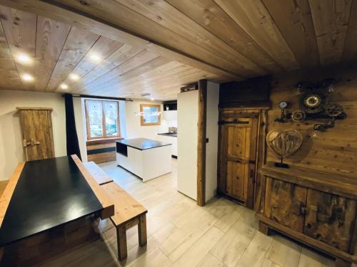 Grange authentique au coeur d'un charmant village savoyard - 4 Pieces 6 personnes 27