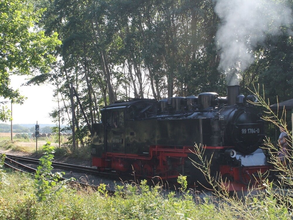 Cosy Bungalow In Middelhagen By The Sea