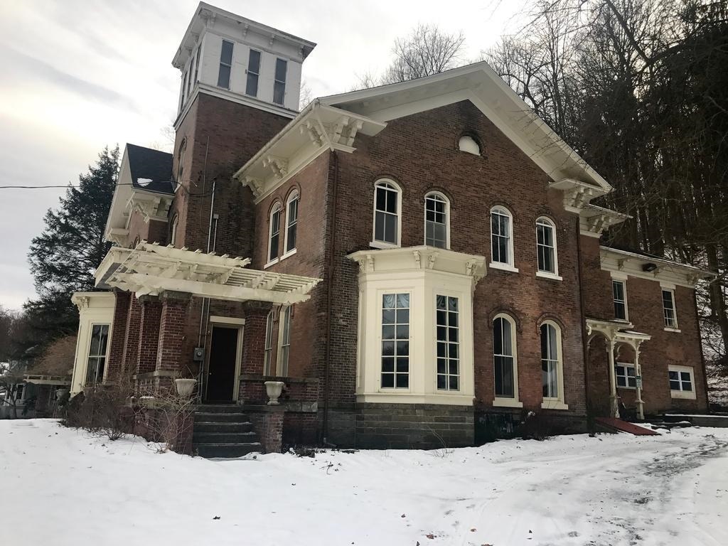 Cook Mansion Bed And Breakfast