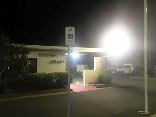 Golden Grain Motel