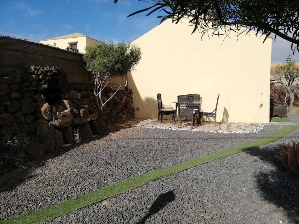 Apartment With One Bedroom In La Oliva, With Pool Access, Terrace And Wifi