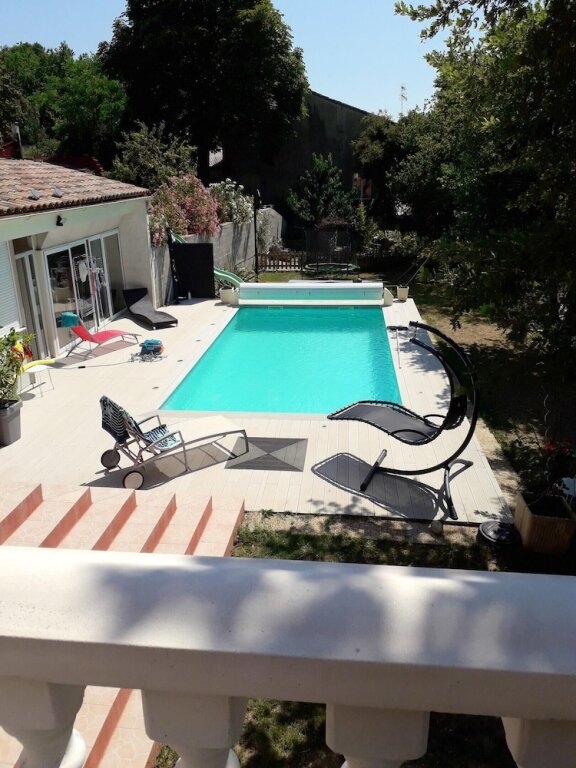 Apartment with One Bedroom in Donzère, with Shared Pool, Enclosed Garden And Wifi