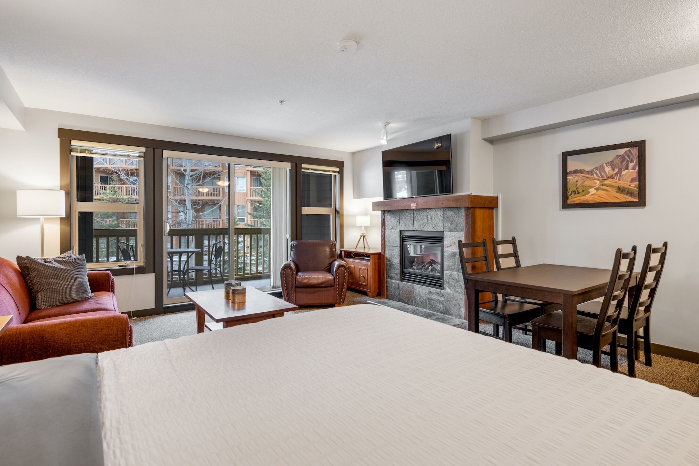 Spacious Studio | Ski In/Out | Pool & Hot Tubs | In The Heart Of Panorama Resort