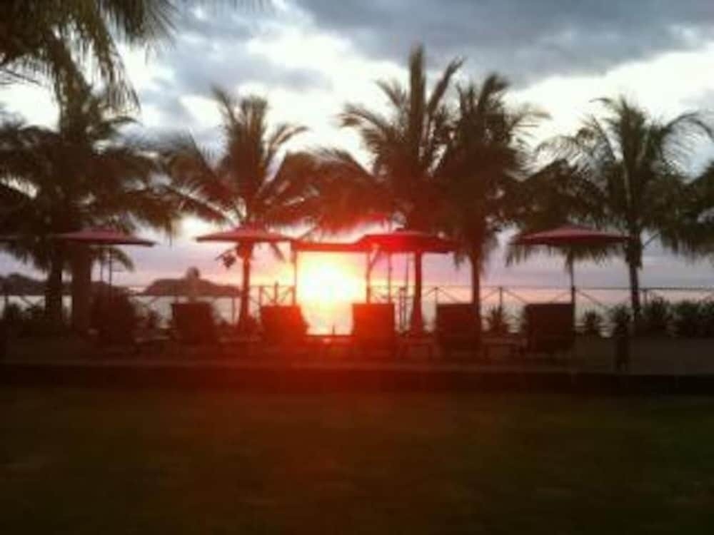 Charming 2 Bdrm Tuscany-Style Villa