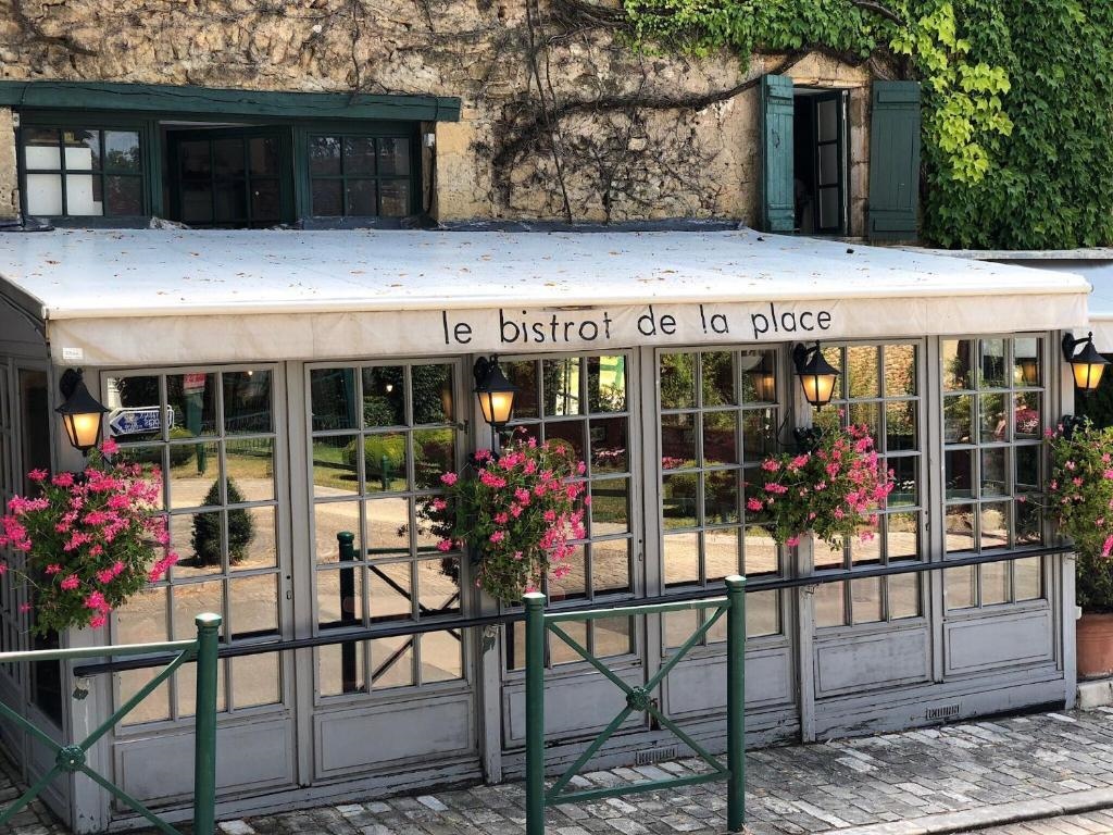 Explore The Magic Of The Dordogne Les Chouettes Sleeps 14 To 16