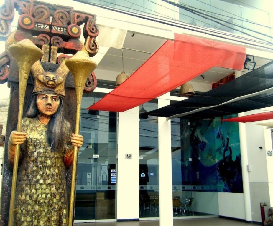 Mochican Palace Hotel