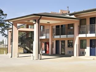 Days Inn by Wyndham Camilla