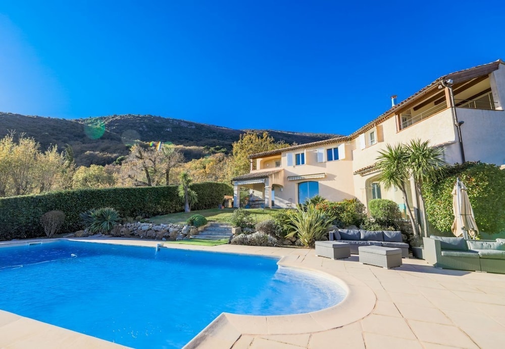 Le Clot De Gattieres Vi4186 By Riviera Holiday Homes