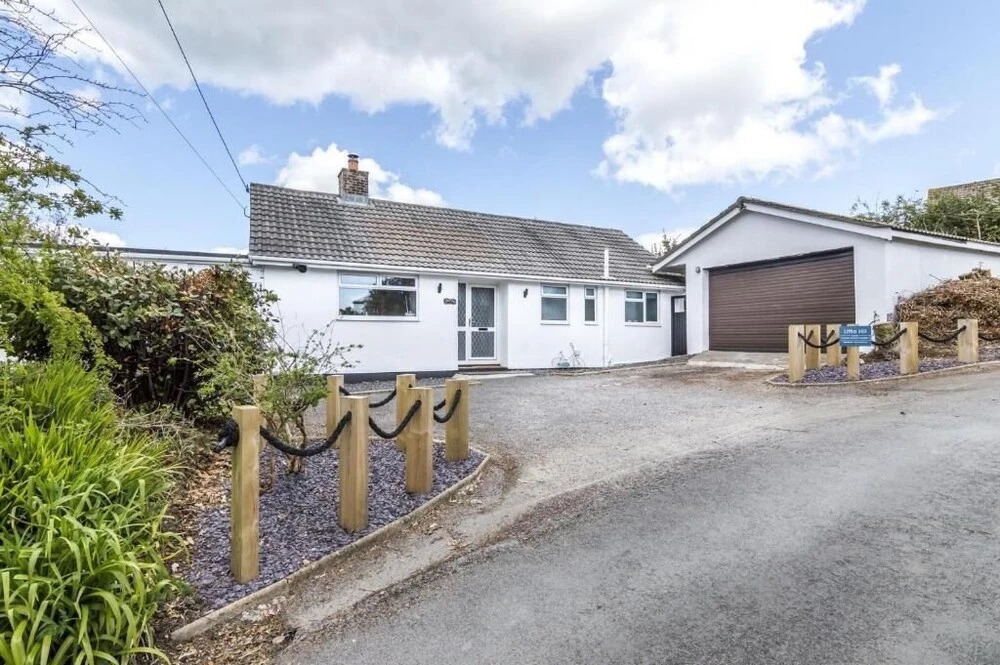 Little Hill - 3 Bed - Wisemans Bridge