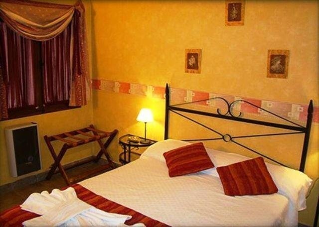 Pueblo Antiguo Hotel