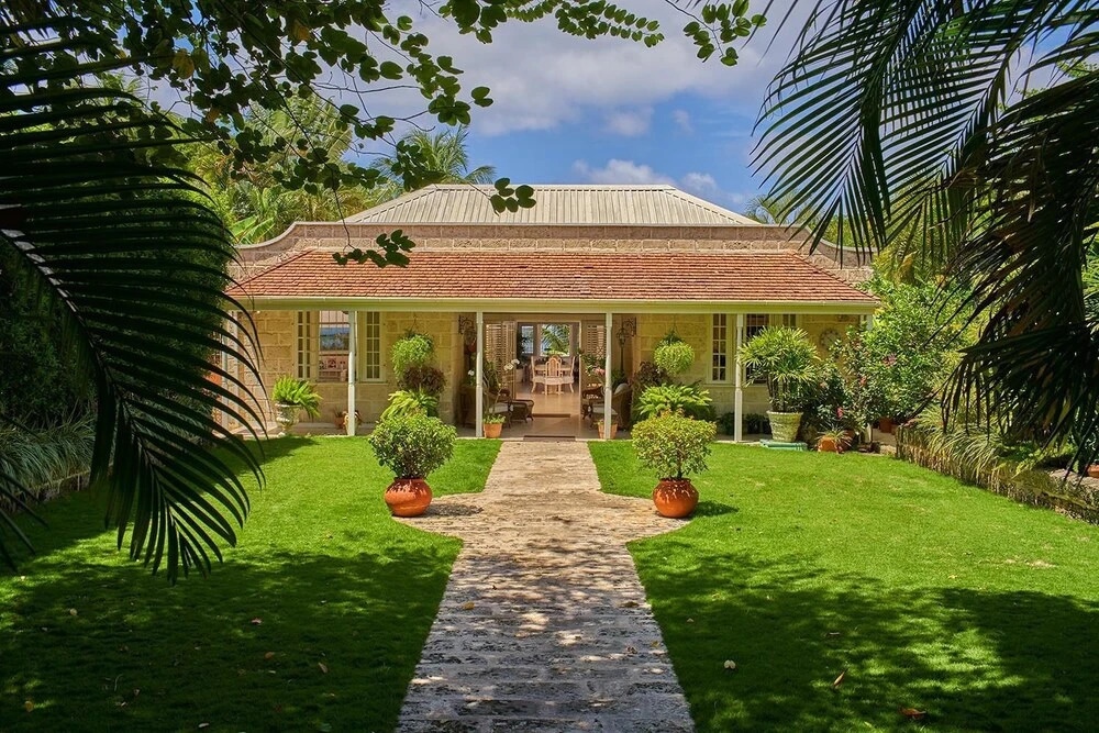 Luxury Beach Front Villa Estate