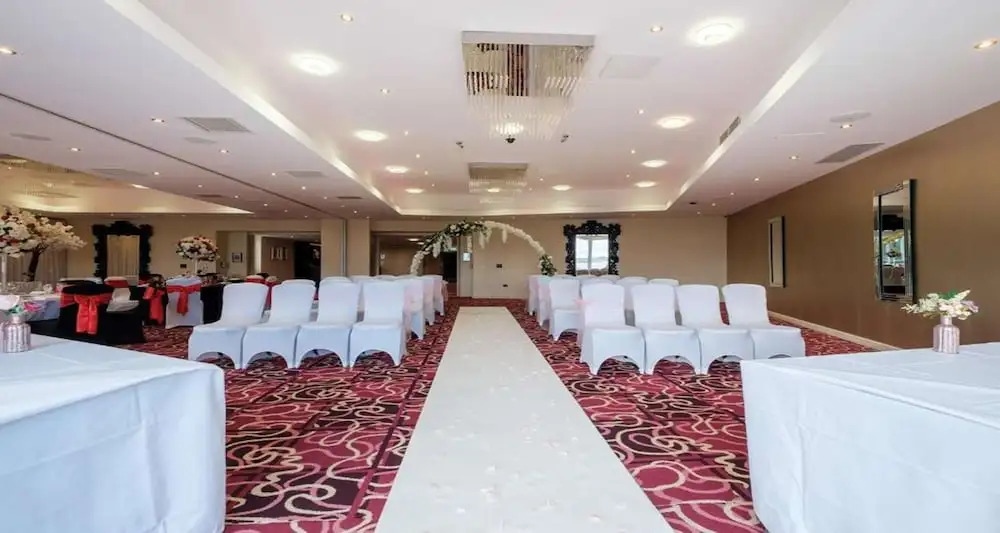 Hotel Elizabeth Hull