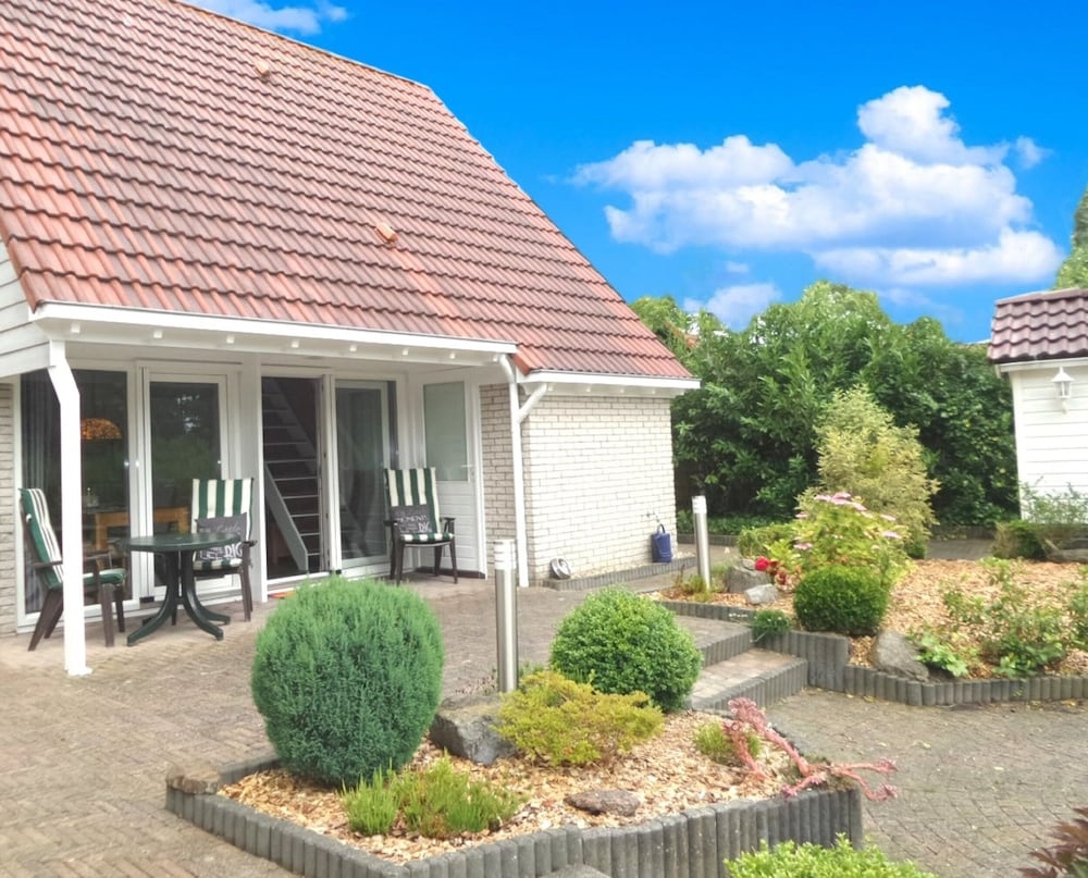 4 Pers - Modern Holiday Home Cosima With Fenced Garden, Close the Lauwersmeer