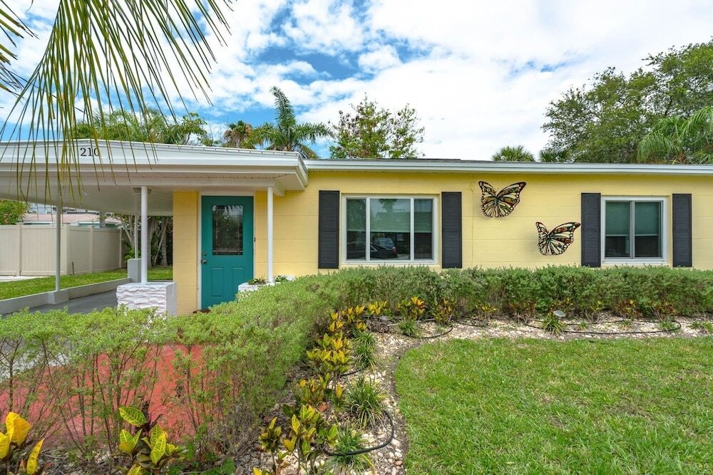 Madeira Beach H-210 By Vtrips