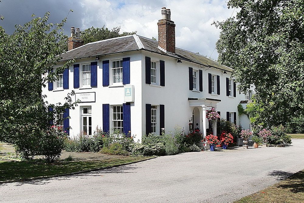 Crossways Hotel